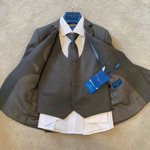 Gray Perry Ellis Suit- Size 5